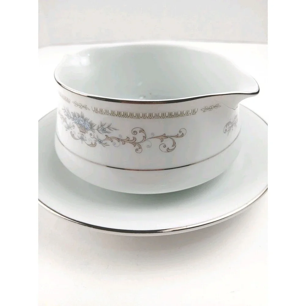 Wade Diane Fine China Gravy Boat w Attached Underplate Made in Japan